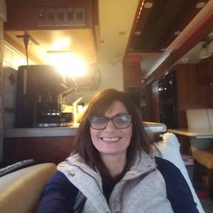 Meet your Posher, Mindy